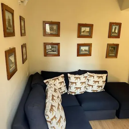 Bianca's Flat In The Center Con Posto Auto Privato Prenotabile * パルマ