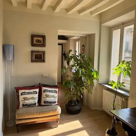 Bianca's Flat In The Center Con Posto Auto Privato Prenotabile Apartment *