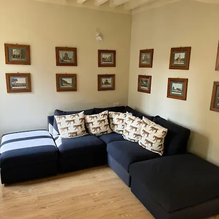Bianca's Flat In The Center Con Posto Auto Privato Prenotabile *